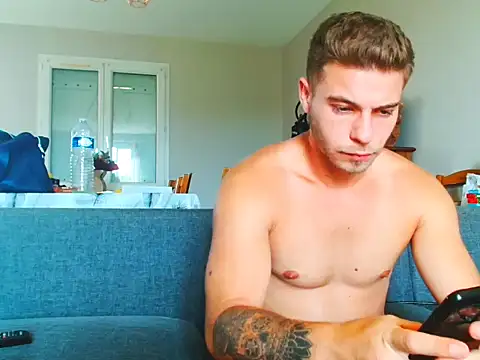 Elkafit28 live cam