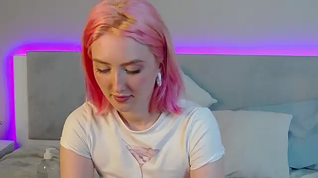 MarianeSun live cam on StripChat