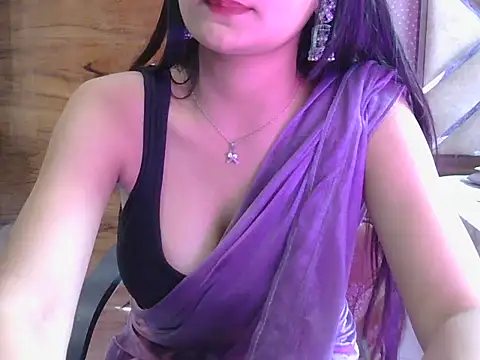 miss-riyaa live cam on StripChat