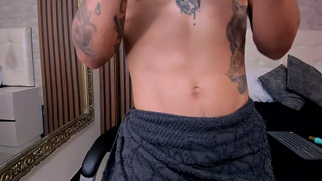 DanteLuxx live cam on StripChat