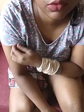 Maya-Tamil live cam on StripChat