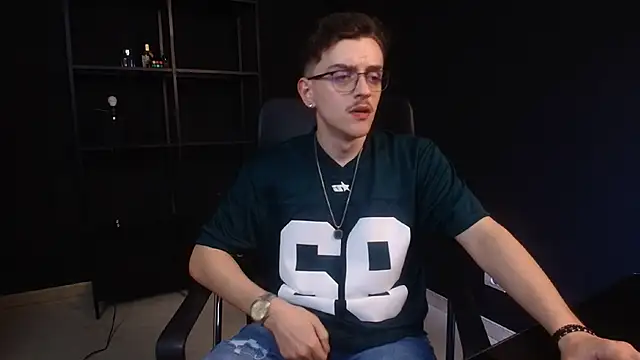 FelixStarkk live sex cam