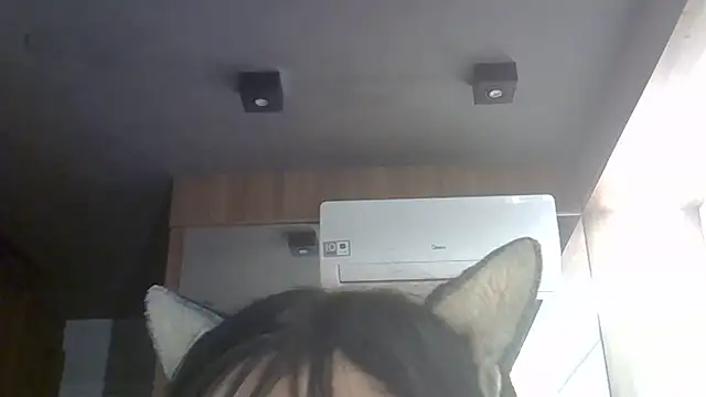 SkinnyKitten live cam