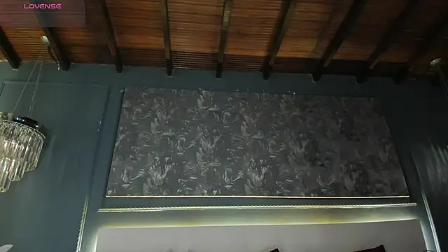 MiaKay1 webcam