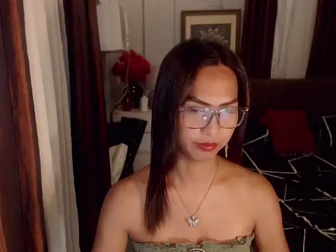 Nathalieheartt webcam