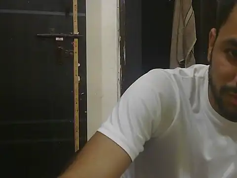 Stubborndesiboy webcam