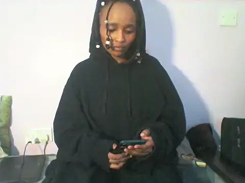Badgalheloves webcam