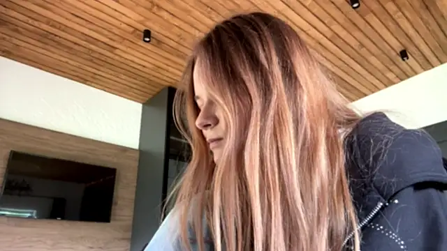 NikaLicka live cam on StripChat