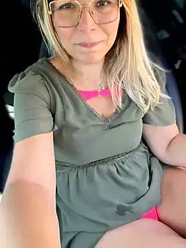 EmyLana webcam