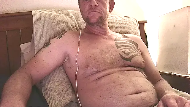 Yournaughty live cam on StripChat