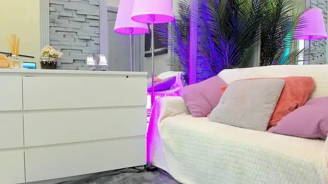 Reina_Cummings webcam