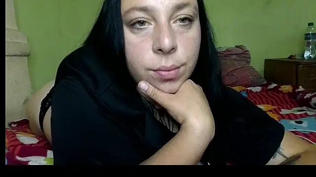 MillaSourretY webcam