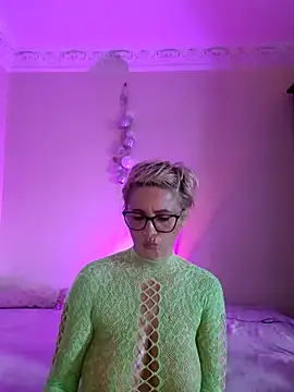 LunaBlaise webcam