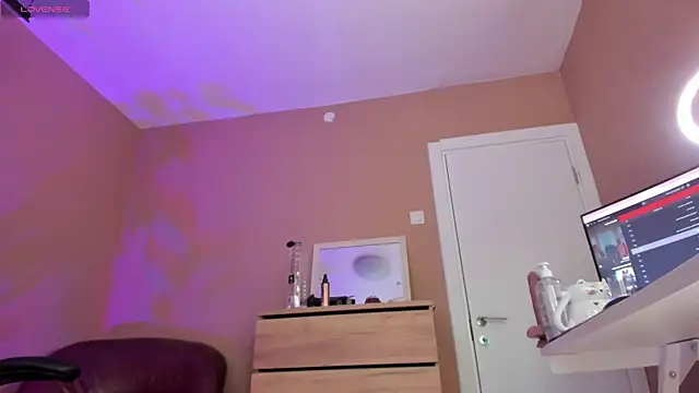 KaylaLaine webcam