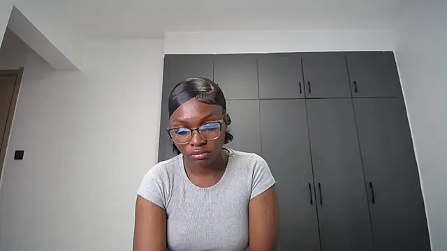 Pretty_Liya08 webcam
