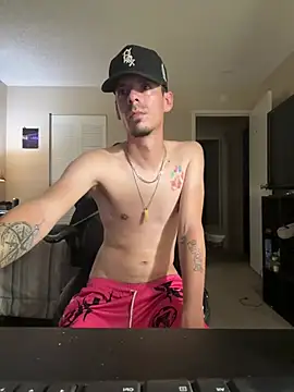 latinosatiro94 webcam