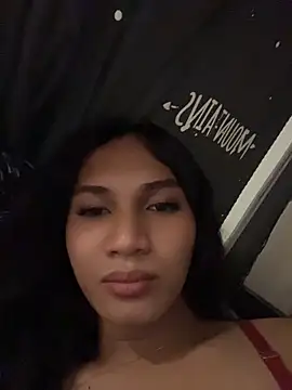 slutty_aki webcam