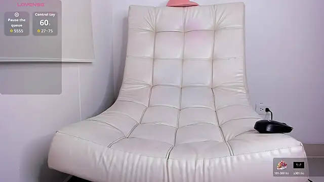 Aaron_Tate webcam