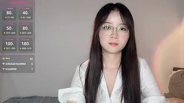 77-Vicky webcam