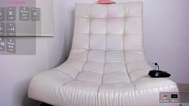 Aaron_Tate webcam