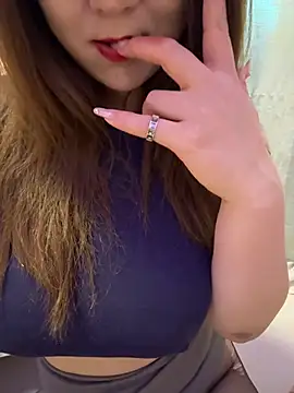 jiajia1060 live cam on StripChat