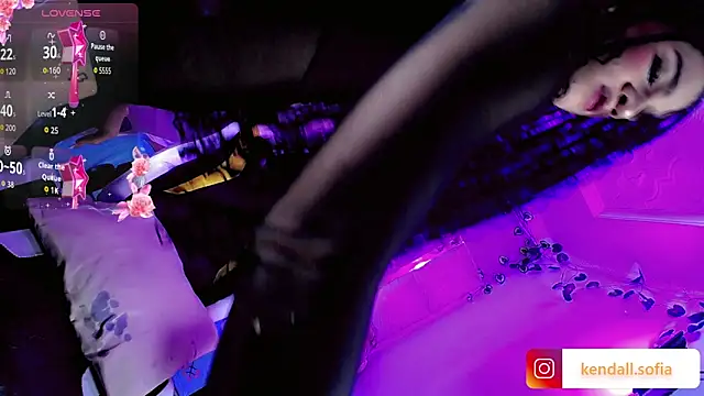 Sophiaa_doll_ webcam