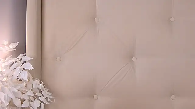 ur_wet_dreams webcam