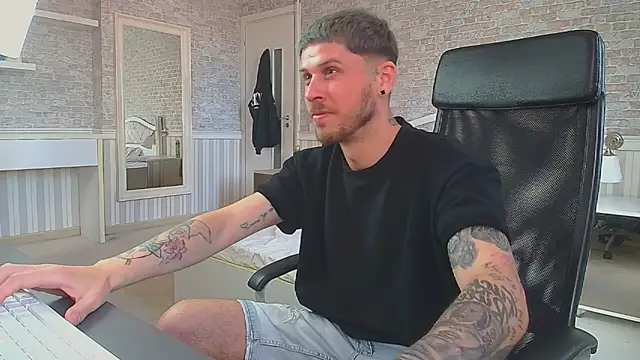 JonahShaw webcam