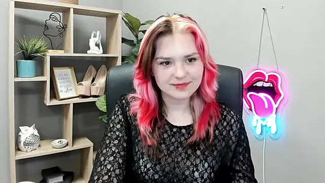 SweetLilyxo webcam
