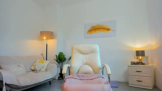 Nicolle_Lexy webcam
