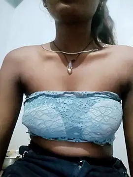 hotstudentkhusboo webcam
