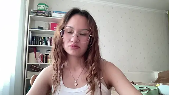 joycemonroe_1 - JoyceMonroe_1's free webcam - UK Sex Cams