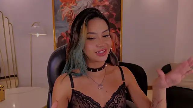 KayraLanne webcam