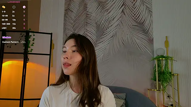 Marie_Diaze live cam on StripChat