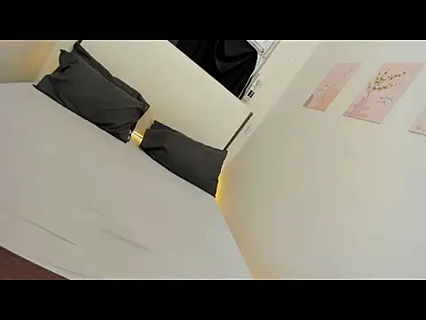 VladaRoslyakova webcam