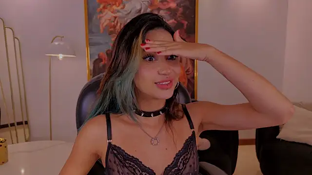 KayraLanne webcam