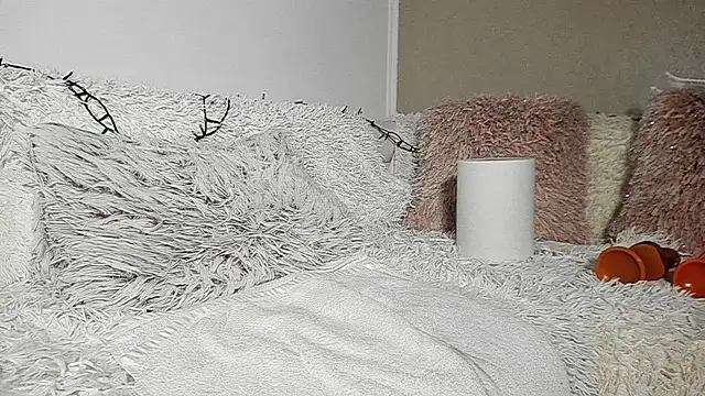 BrianaDiamondXXX webcam