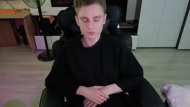 angryzan webcam