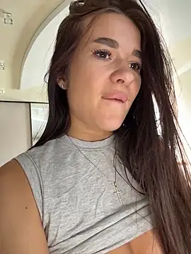 UrLillShy live cam