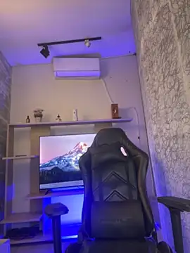 saracaball_ webcam