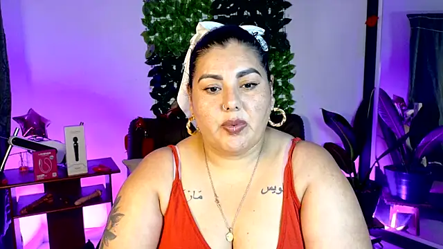 AndreaKinky webcam