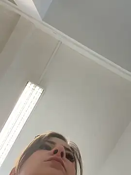 IsabellaEtha webcam
