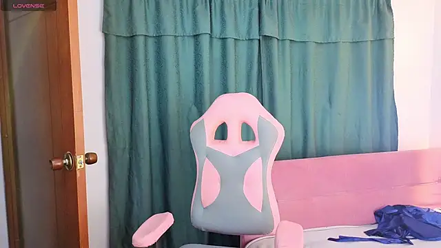 Modèle: vittorialombardi__