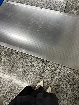 yimisun01 live cam