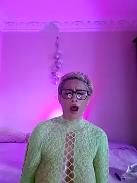 LunaBlaise live cam on StripChat