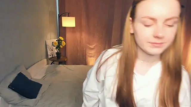 TrishaStoecker live cam on StripChat