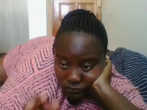 Sexytummygal webcam