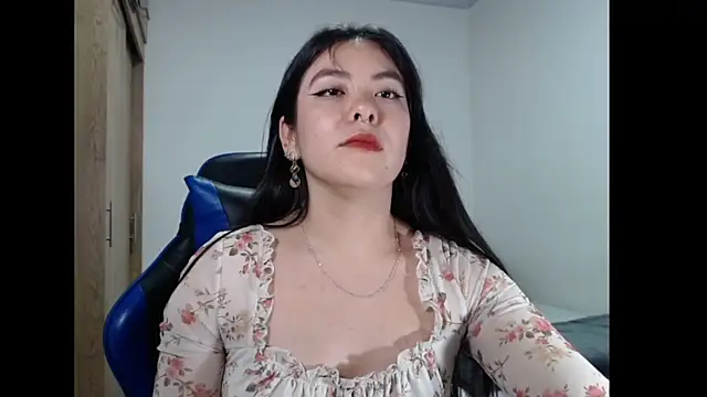 EloiseJun webcam