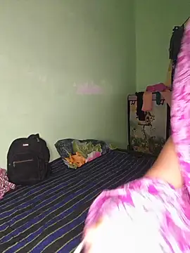 Khushi9870 webcam