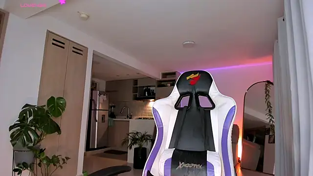 _MissViolet_ webcam